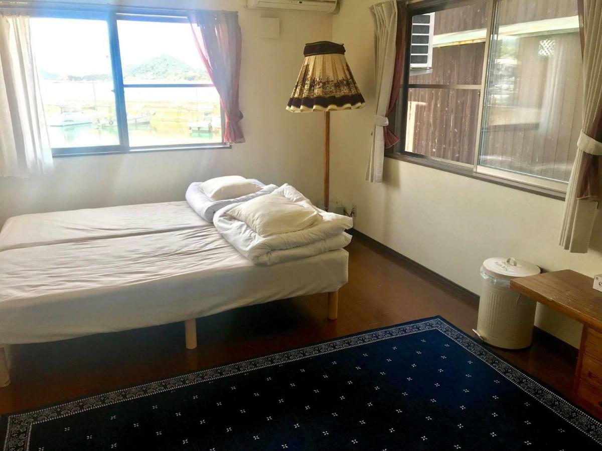 Naoshima Backpackers Guesthouse מראה חיצוני תמונה